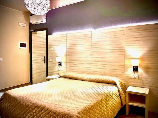 Hotel Stella Модена Екстер'єр фото